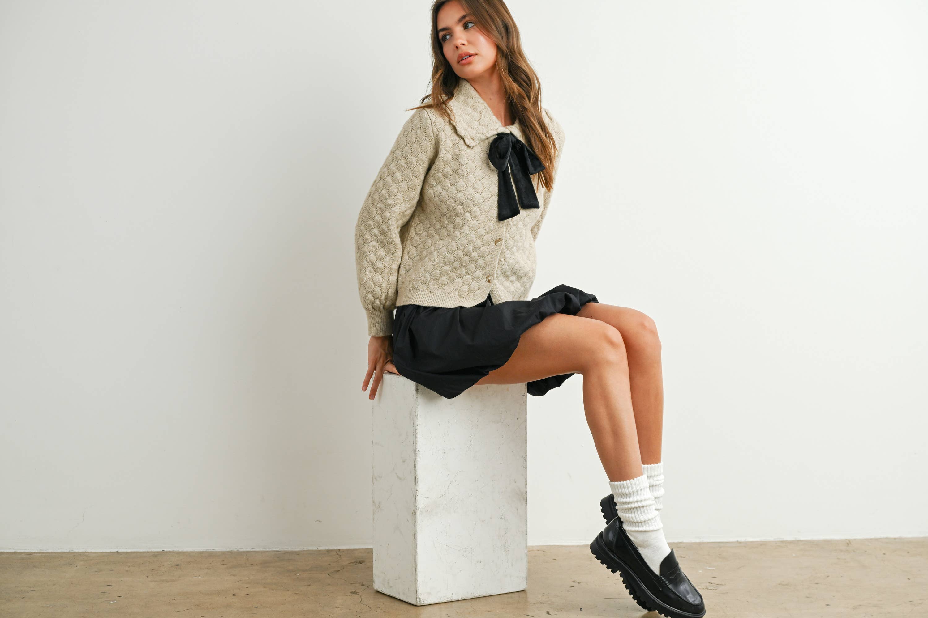 BUTTERMELON - Wholesale Cardigan - Women's - Button-Up Bow Front Collared Long Sleeve Top - BMC777635