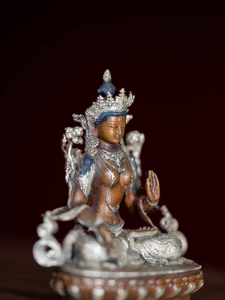 Statue Tara Blanche pour la vente par Lucky Thanka