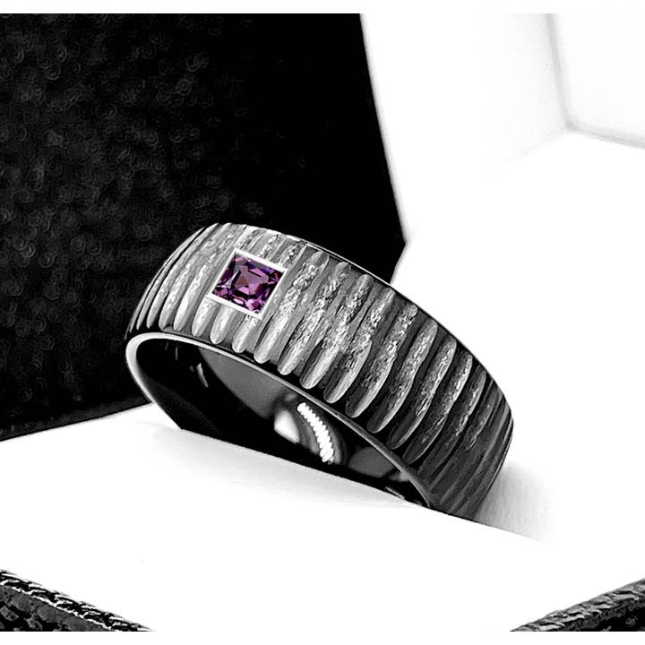 rings paradise - Wholesale Sieraden - Heren - Aquamarijn zwarte gehamerde wolfraam trouwring voor heren