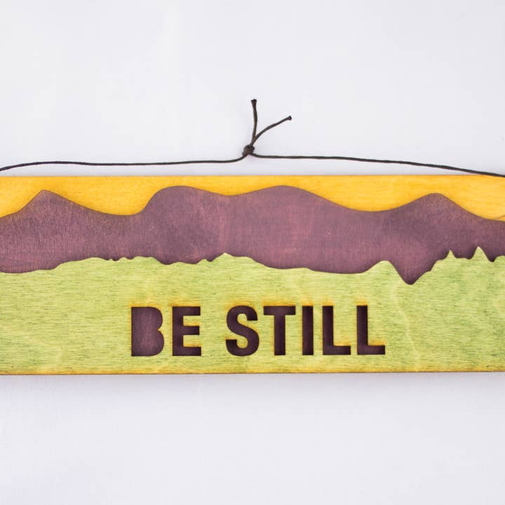 Vær Stille Bjergskilt for engroshandel hos Simple and Sylvan