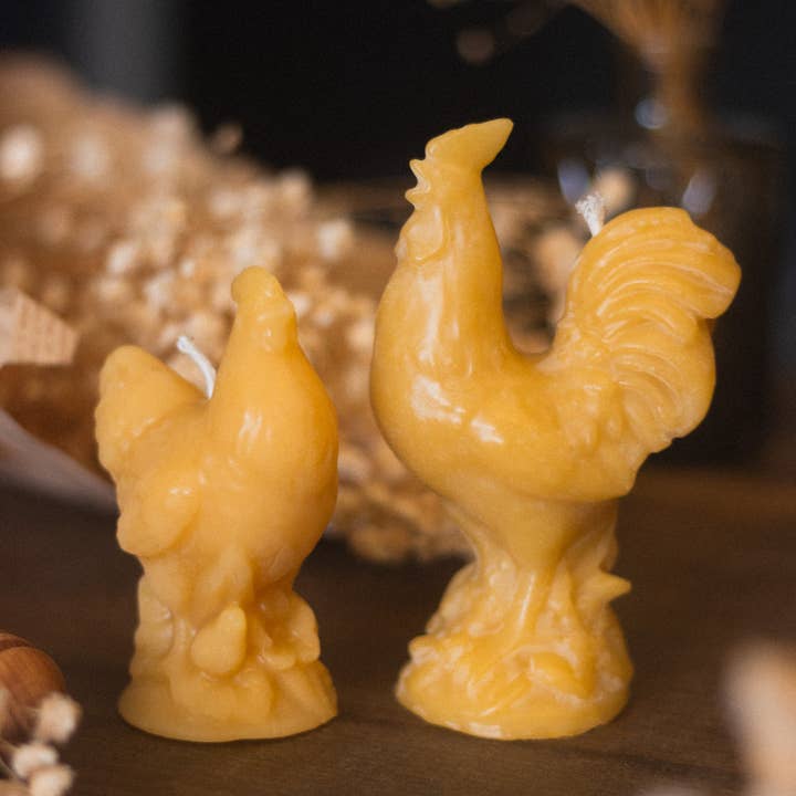 The Ramblin' Bee - Wholesale Novelty Candle - Rooster Beeswax Candle1