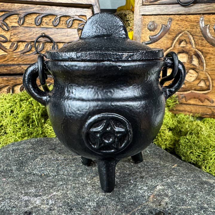 Calderone della Strega - Pentacolo 10x10cm 0,7kg - Ghisa per la vendita all'ingrosso da parte di Kani NaturApotek AB