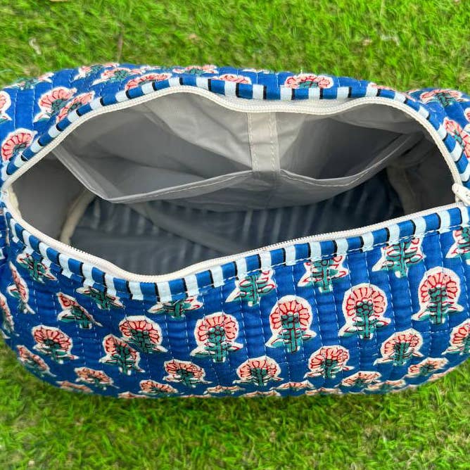 bhavnas boutique - Wholesale Makeup/Cosmetic Bag - Blue Cotton Cosmetic Bag Floral Print Quilted Bag Travel Bag4