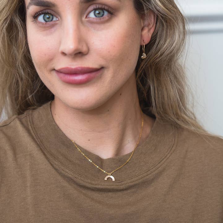 Everly Made – wholesale Hänge-/berlockhalsband – Regnbåge Halsband5