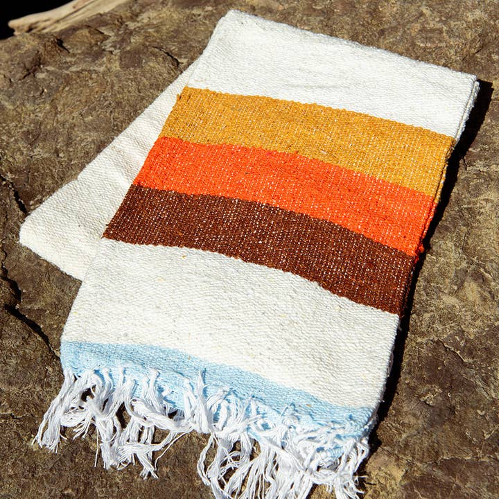 Sundream - Wholesale Throw Blanket - 70s - SUSTAINABLE RECYCLED THROW BLANKET
