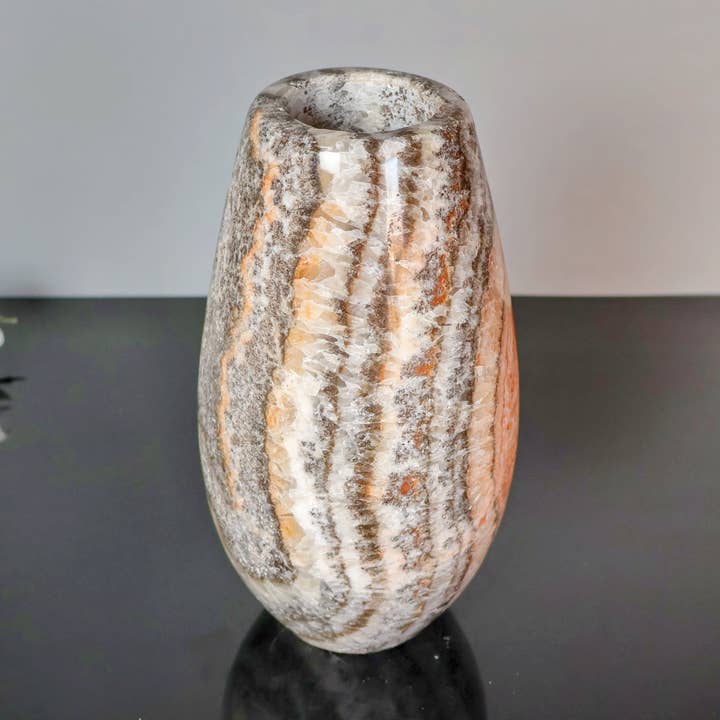 Lovely Onyx Flower Vase From Mexico for wholesale by OnyxBowl