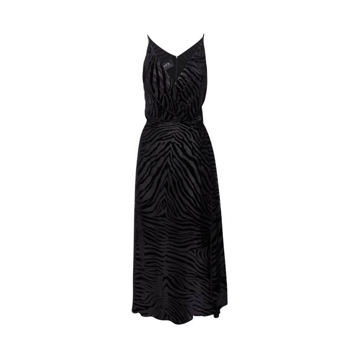 Robe longue noire en velours dévoré Ann pour la vente par Sveta Milano