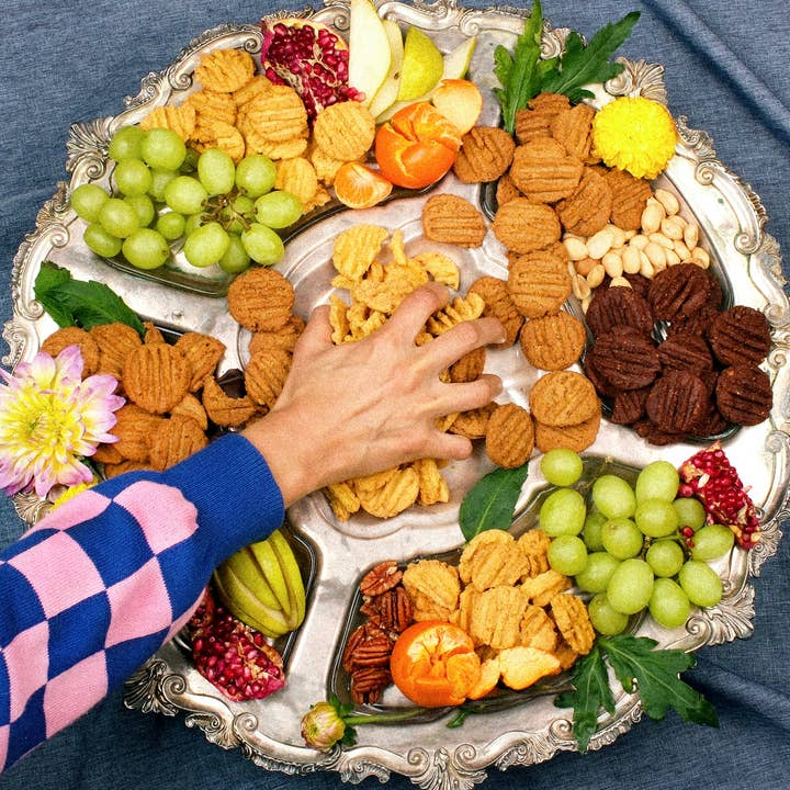 Carolyn's Krisps - Wholesale Crackers - Foodservice Packs - 1 LB - Cheddar Cheeze Krisps1