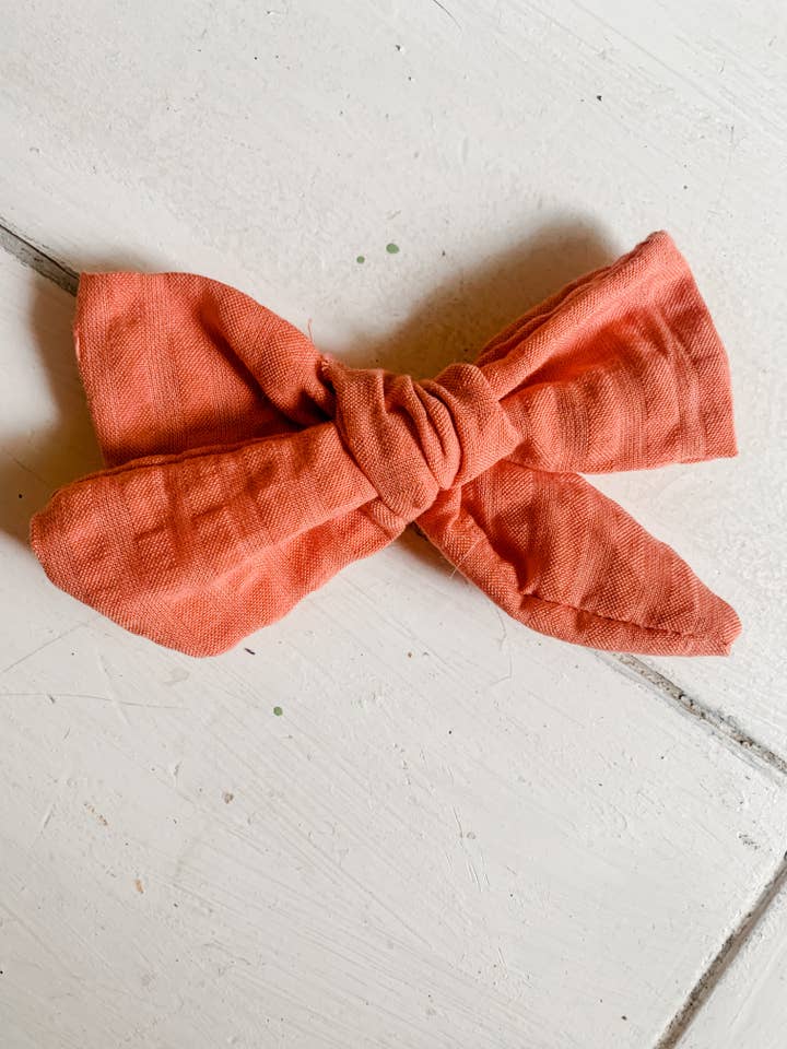 Bittersöt bomull Paisley Bow för wholesale av All About That Bow