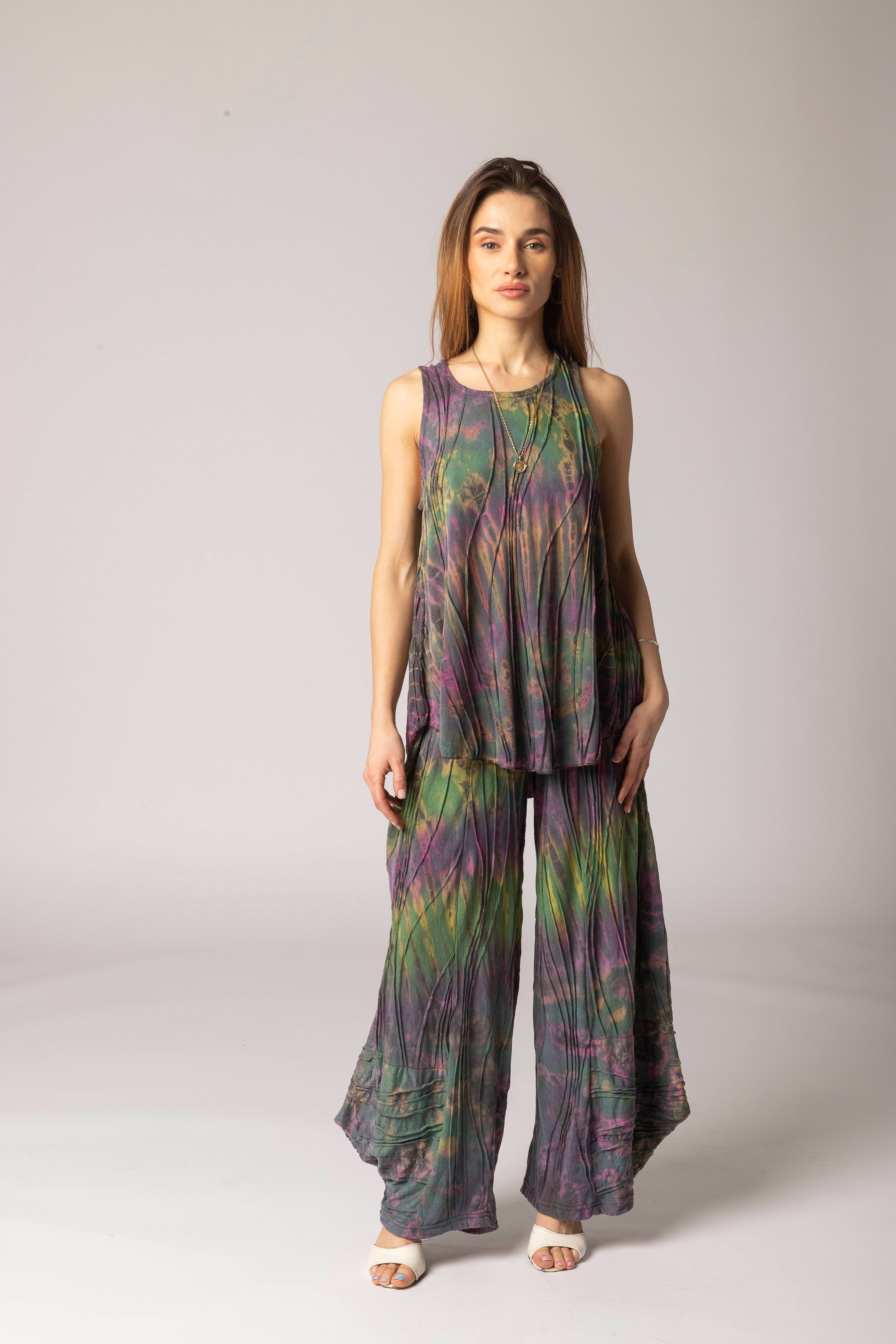 Windhorse Trading Inc – Großhandel Tanktop – Damen – Tie-Dye-Stitch-Behälter. WIN 21053