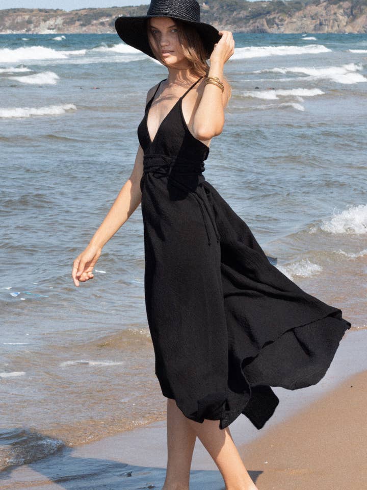 Negro Sage Maxi Vestido - Negro de venta al por mayor en Faire
