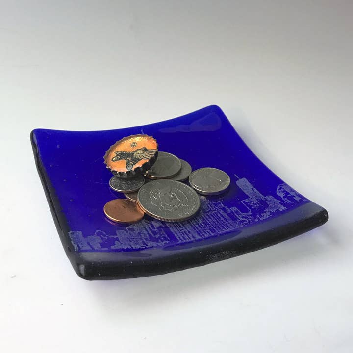 Kiku Handmade | Contemporary Fused Glass Home Goods - Wholesale Decorative Plate/Dish/Bowl - New York City Empire State Building Fused Glass 4.5" Catch-all Dish1