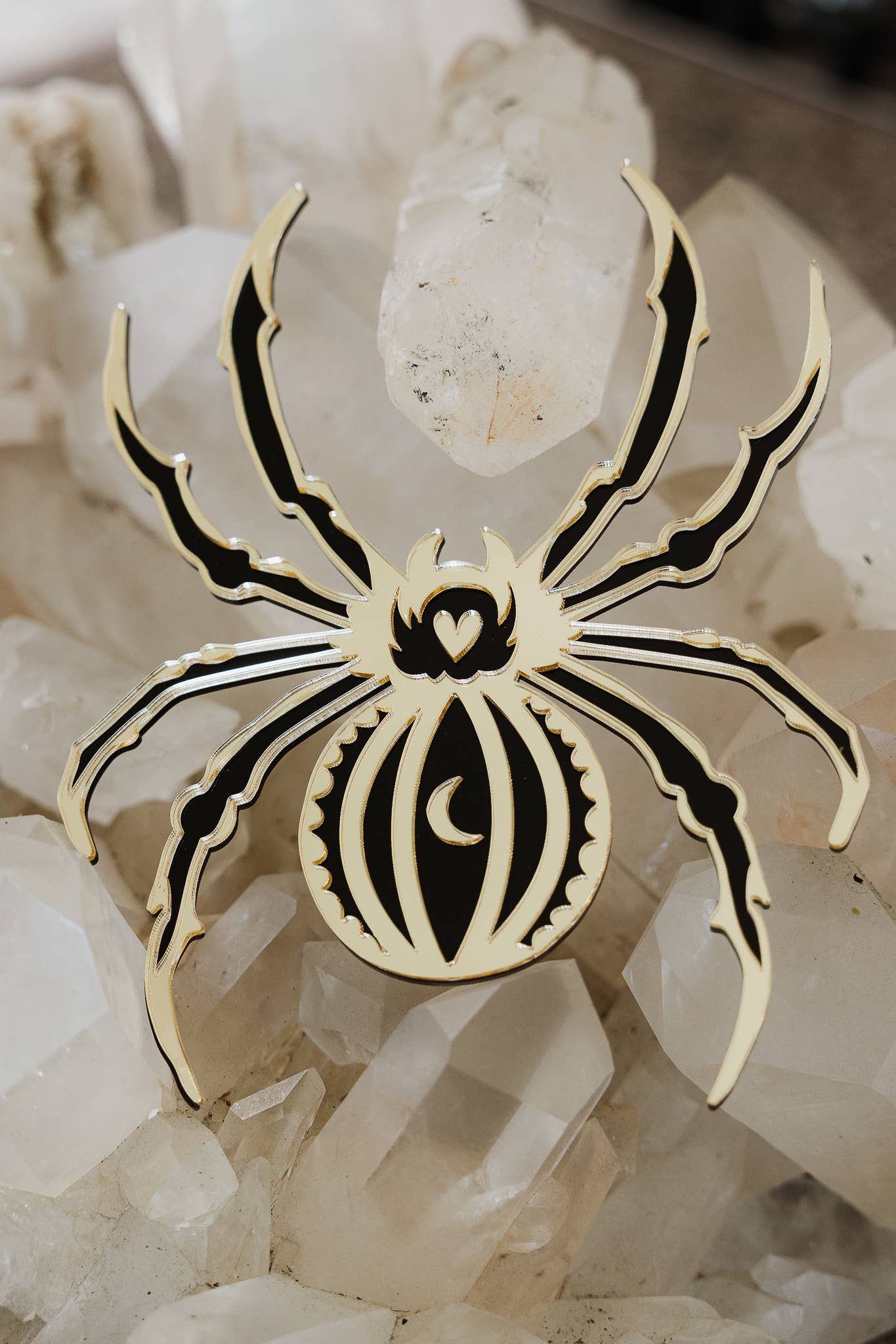 Suzanne Oddy Design Limited – wholesale Wall mirror – Spider Wall Mirror4