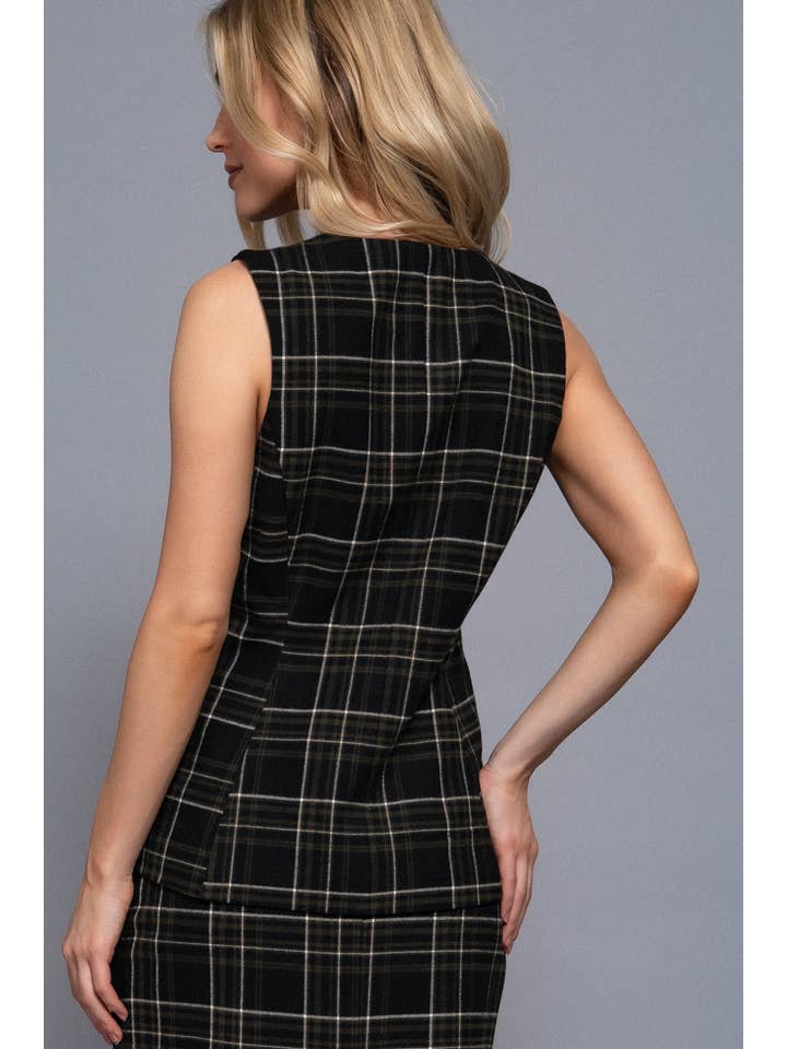 Active Basic | Active USA - Wholesale Suit Vest - Women's - Round Neck Button Down Check Woven Vest1