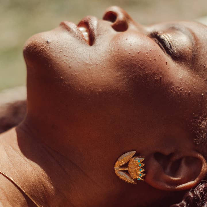 Tulpanörhängen Natur Stor (enhetlig) för wholesale av Joana Mota Capitão Jewellery