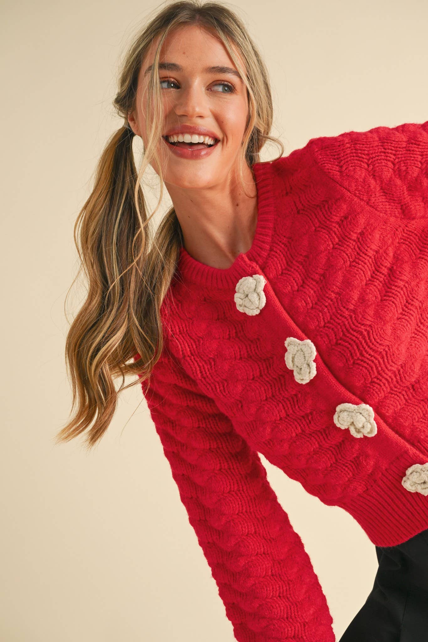 &MERCI - Wholesale Cardigan - Women's - TEXTURED SWEATER CARDIGAN WITH KNIT ROSETTE DETAIL MSW1073510