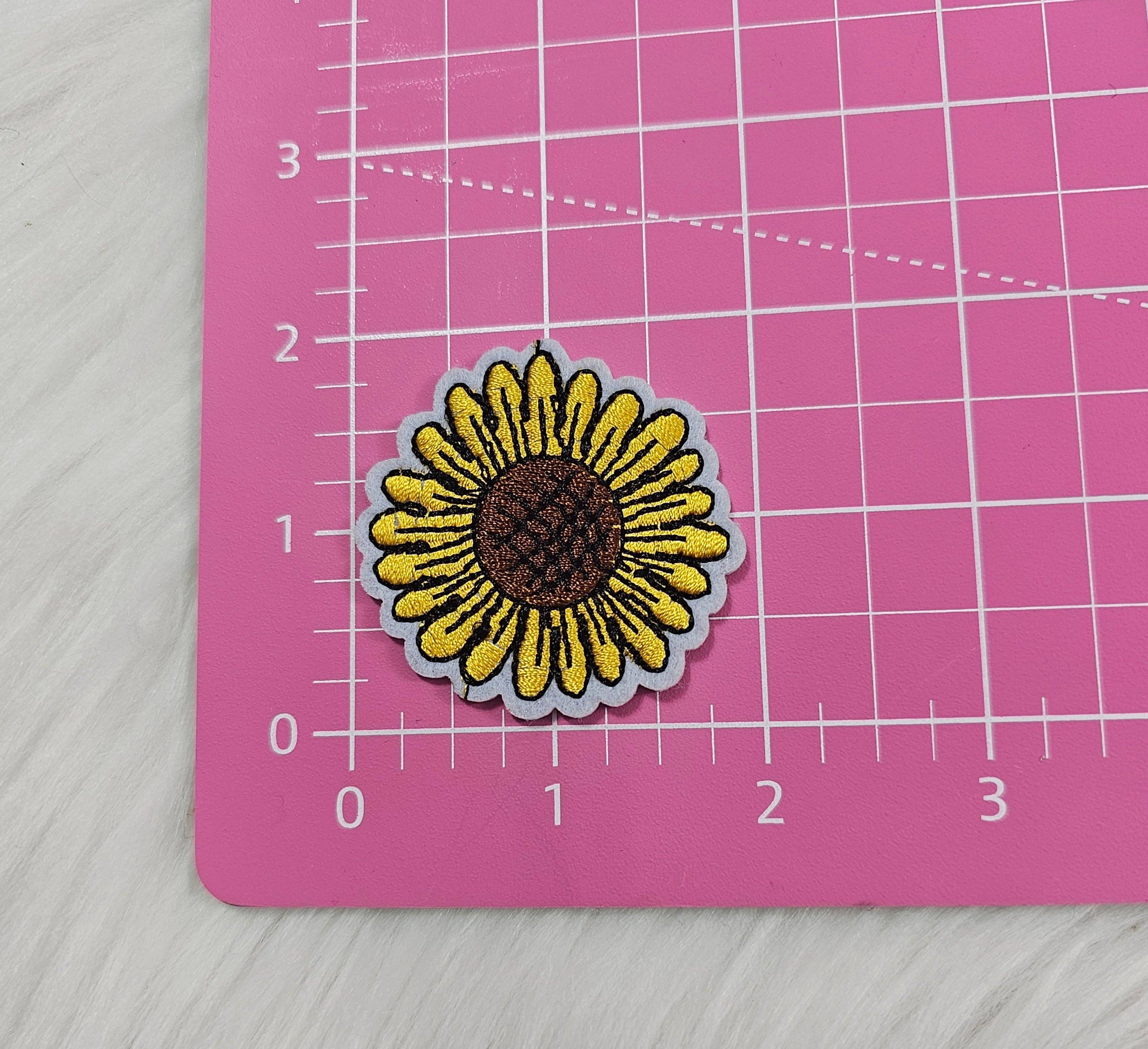 Scratch Decor - Wholesale Patch - Small Sunflower Embroidery Iron On Patch2