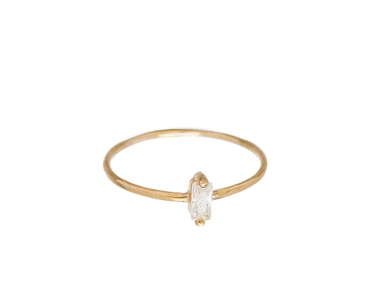 Trium Jewelry - Wholesale Single Stone/Solitaire Ring - Anillo delicado, Anillo de promesa, Anillo minimalista con circonita cúbica