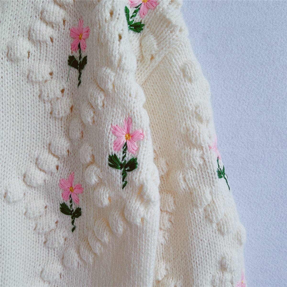 HIDDENBRAND - Wholesale Cardigan - Women's - Hand-Hooked Embroidered Knit Sweater Cardigan7