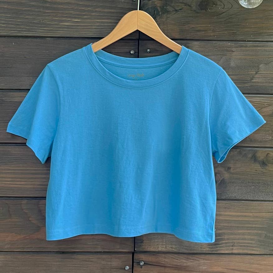 LOVING PEOPLE - Wholesale T-shirt – women's - Premium Cotton Crop Tops (New Colors!)1