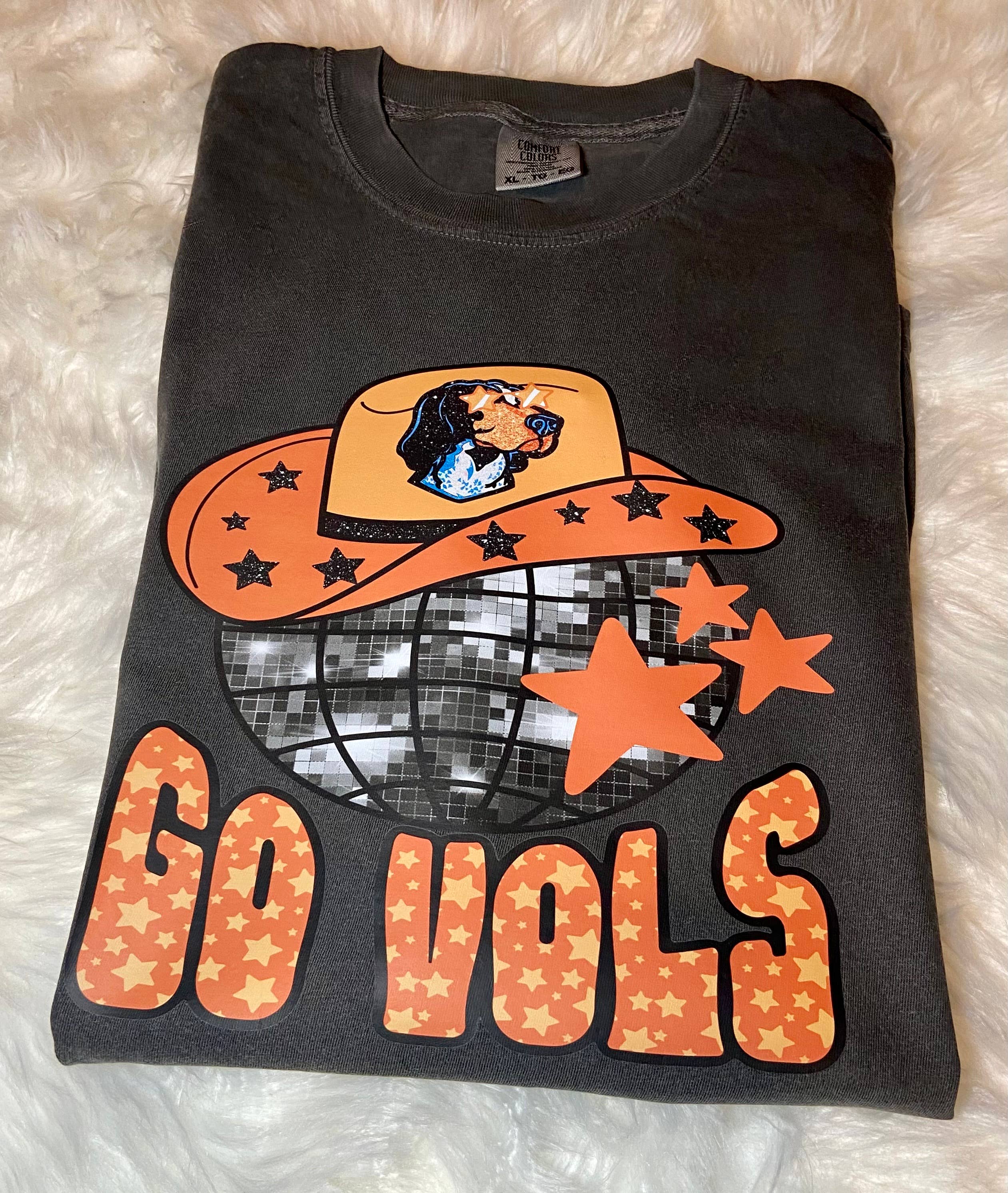 Rebellious Rose LLC - Vendita all'ingrosso Tunica - Donna - T-shirt con grafica Go Vols Disco Tennessee1