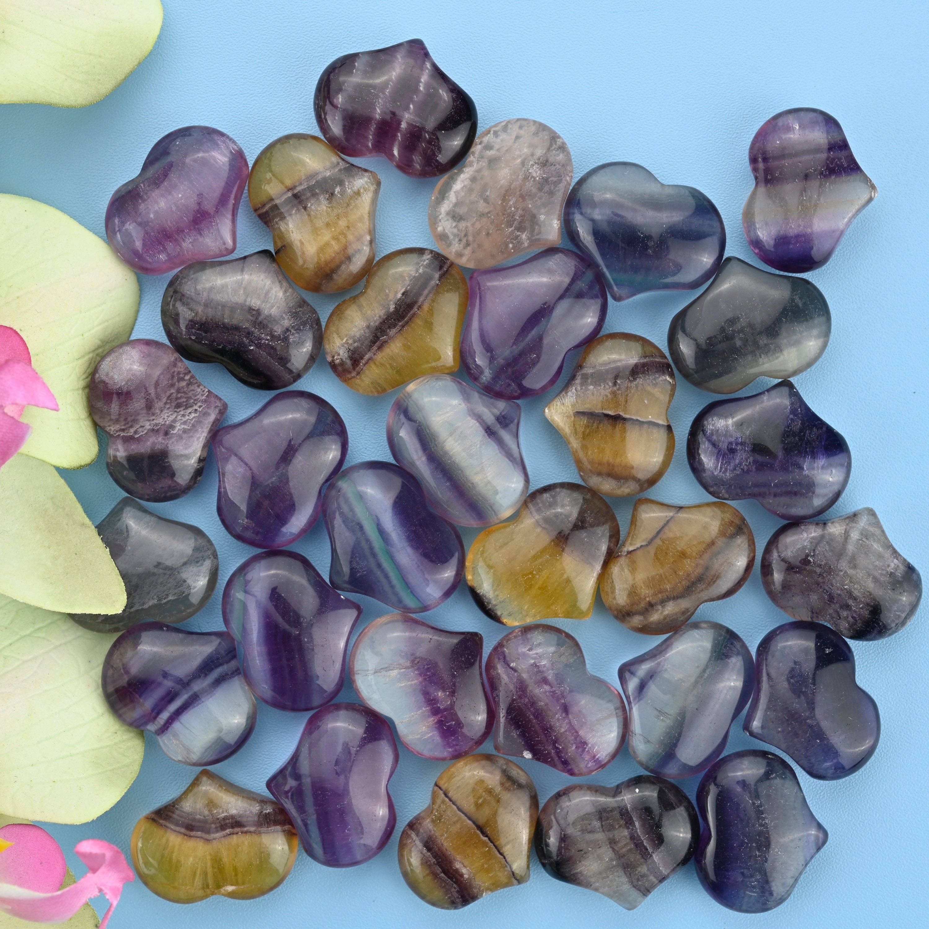 ilovebeadsusa - Vente Pierre et cristal de spiritualité - Pierre précieuse en forme de cœur gonflé sculptée en fluorite naturelle de 25 x 20 mm8