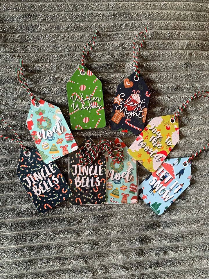 Lot de 6 jolies étiquettes cadeaux colorées avec citation de Noël pour la vente par Printicole