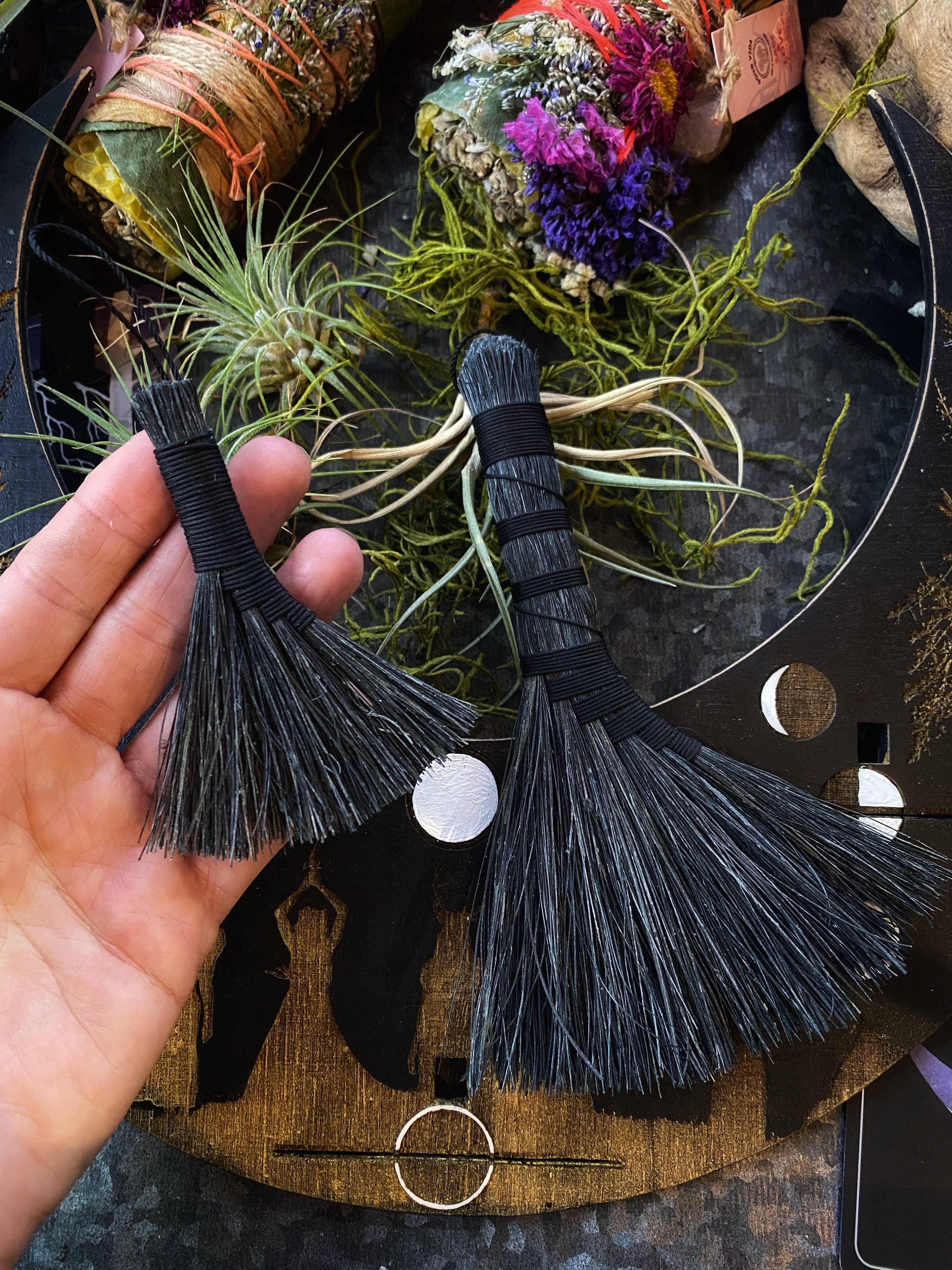 Keven Craft Rituals LLC - Wholesale Broom - Miniature Besom/Sweeper Broom or Hand Brooms -3-5" Tampico -(functional or as an ornament)1