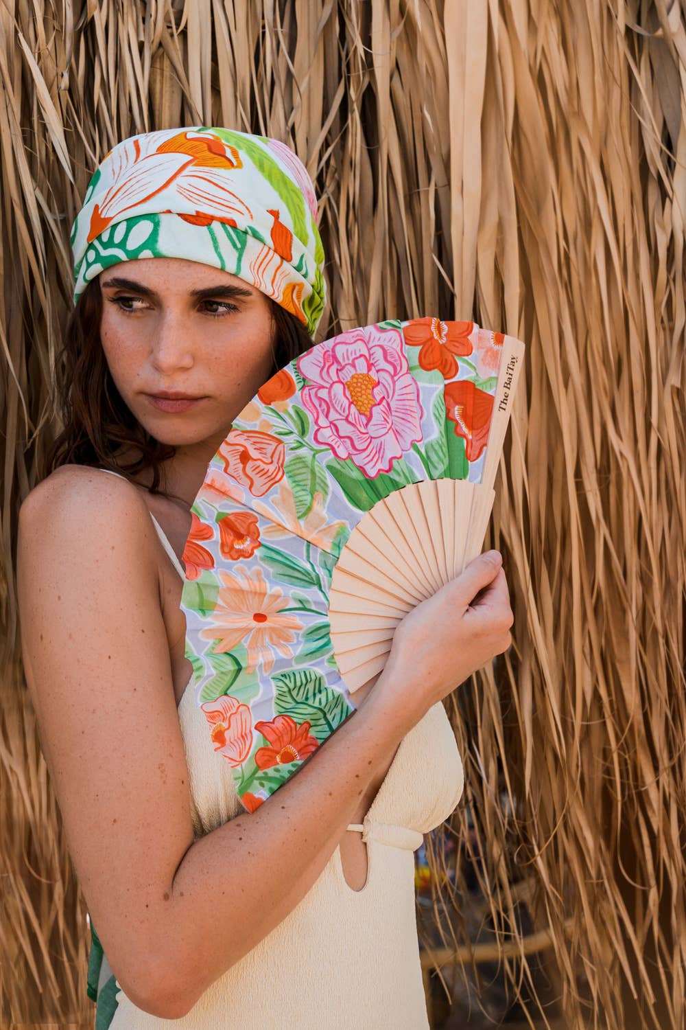 The BaiTay - Wholesale Handheld Folding Fan - Secret garden hand fan1