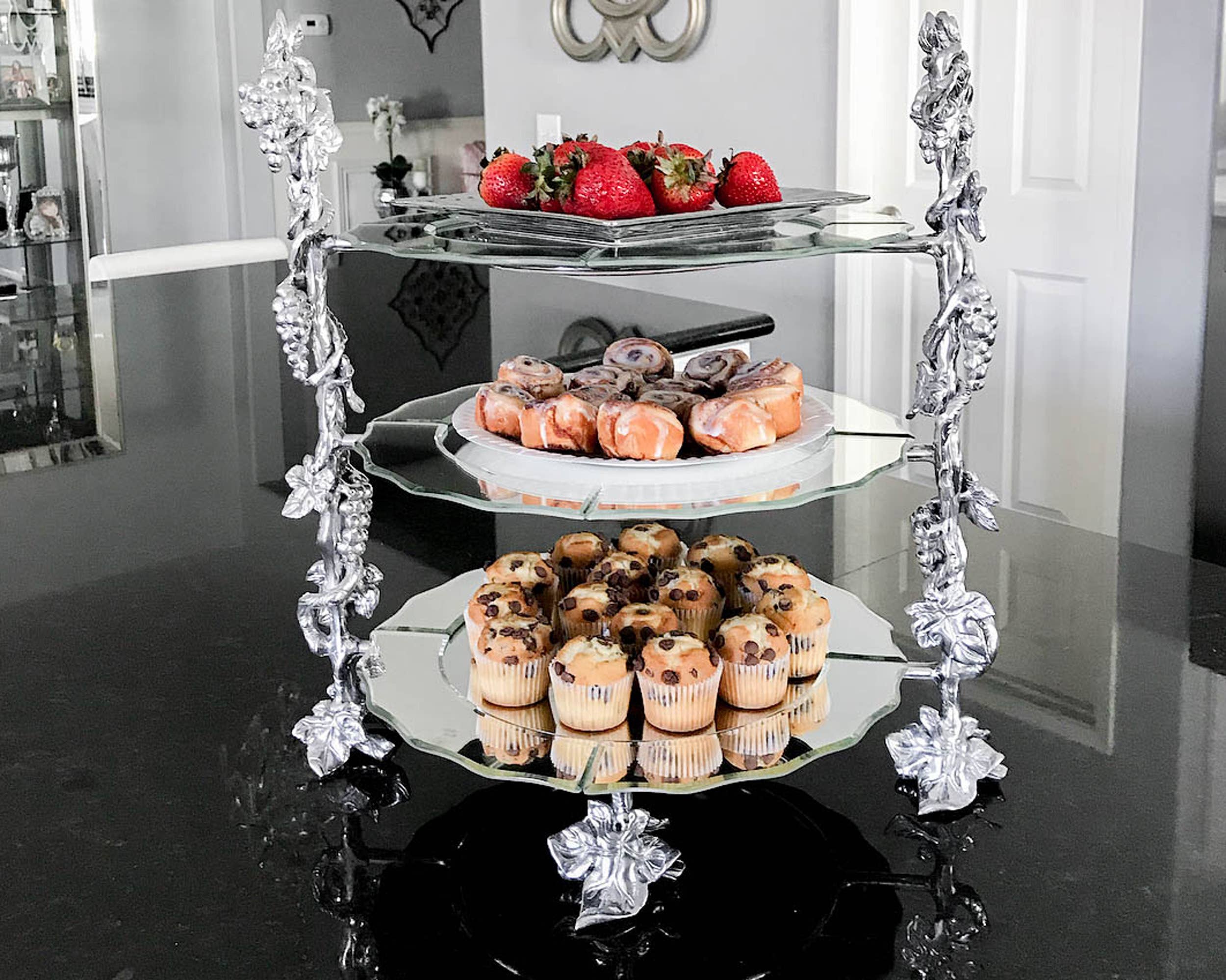 Arthur Court - Wholesale Platter - Grape Dinner Plate Caddy