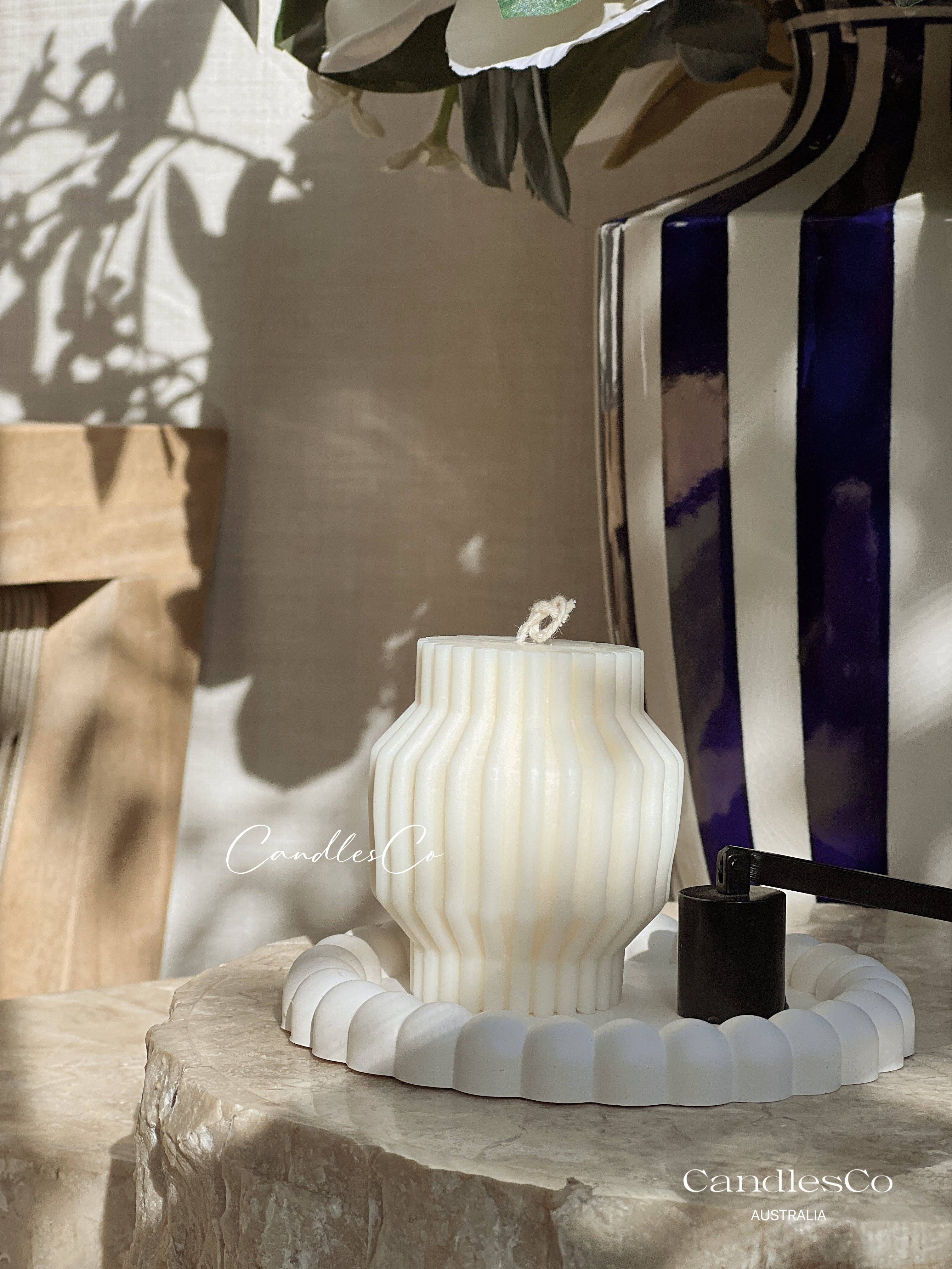 White Ribbed Bulb for wholesale on Faire1