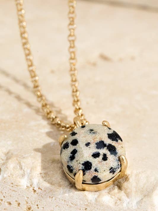 Collana con Ciondolo in Pietra Naturale - Ciondolo Circolare per la vendita all'ingrosso da parte di Urbanista Outlet