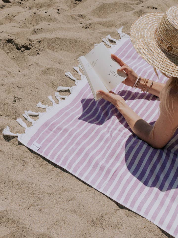 Gradient Stripe Turkish Towel, Terry Cloth Back, Purple
for wholesale by InfuseZen