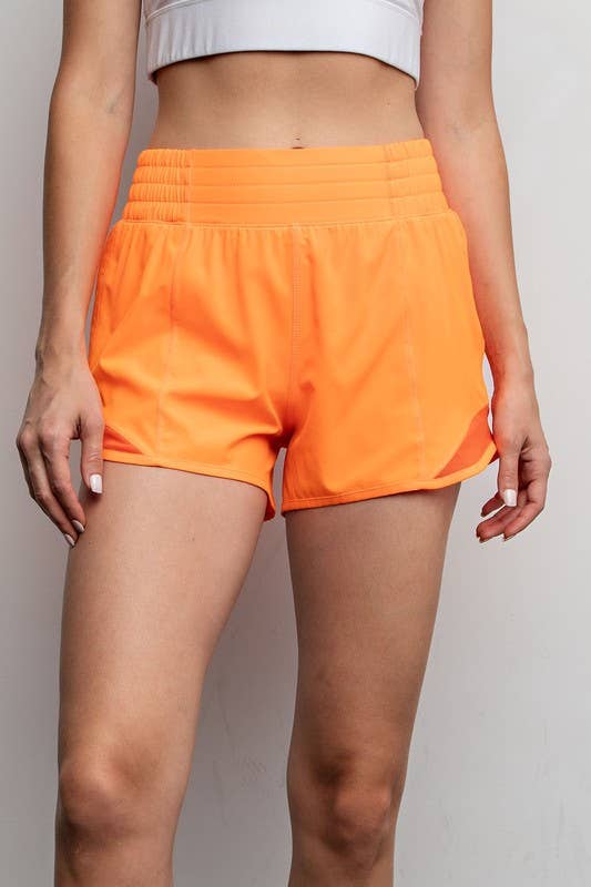 Sunday Morning - Vente Short de sport – femme - Shorts à taille smockée avec empiècement en mesh sur les côtés40