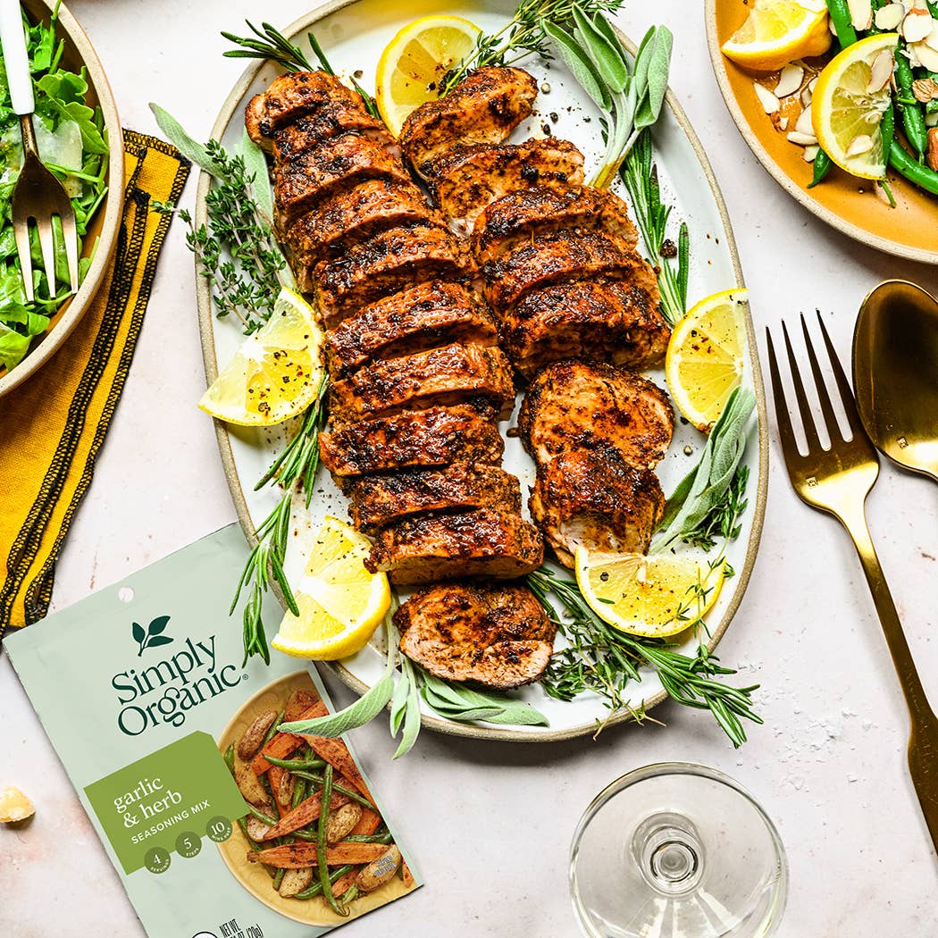 Simply Organic - Wholesale Dried Spice Mix - Garlic & Herb Seasoning Mix, Certified Organic, Vegan .71 Oz1