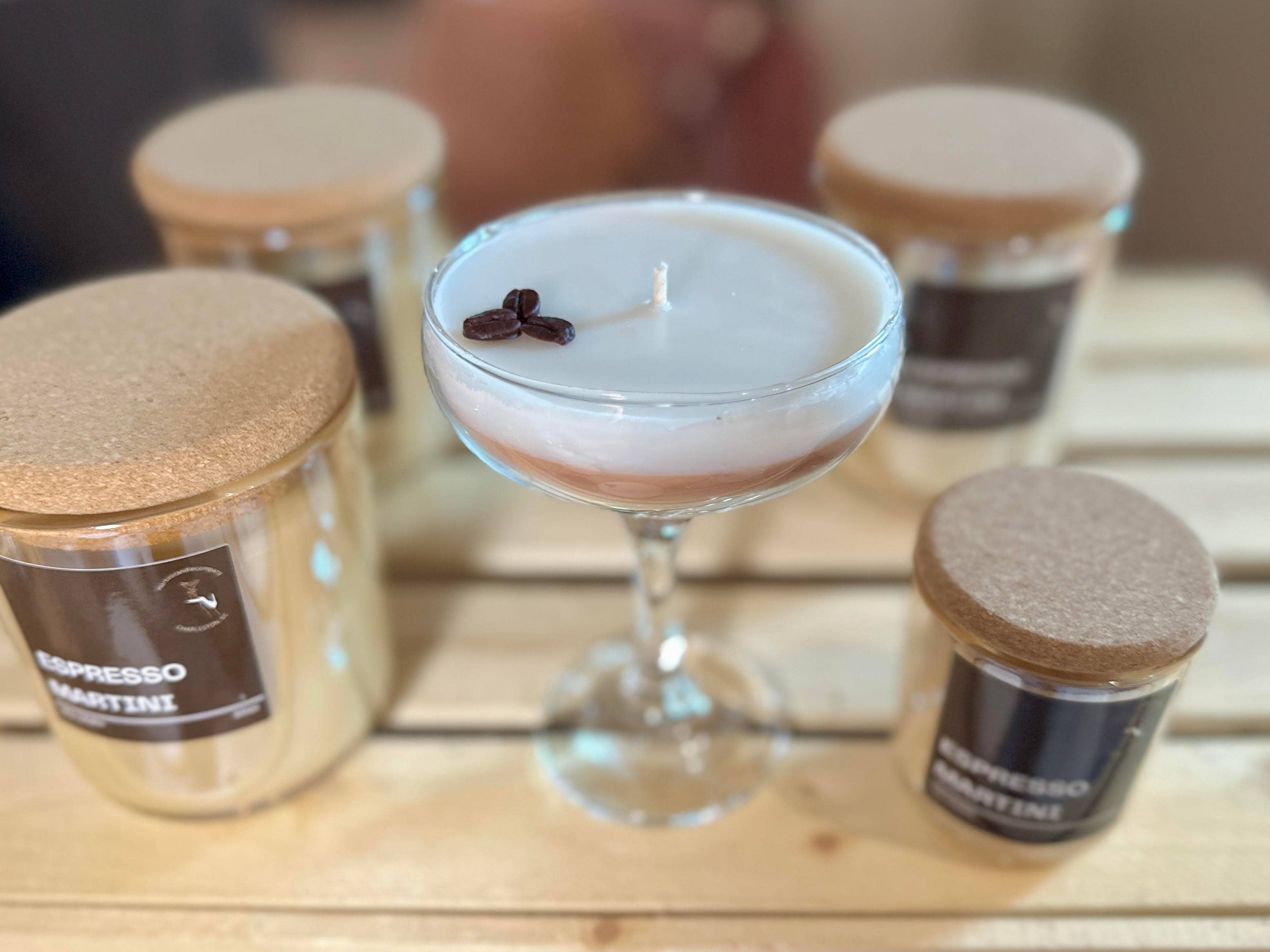 Martini Candle Co. - Vendita all'ingrosso Candele regalo - Candela profumata Espresso Martini da 7 once. Caffè.3