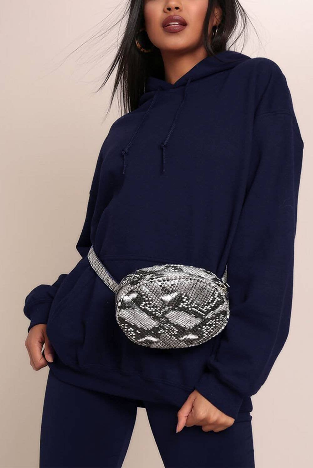 justyouroutfit - Wholesale Hoodie - Women's - OVERSIZED PULLOVER HOODIE7