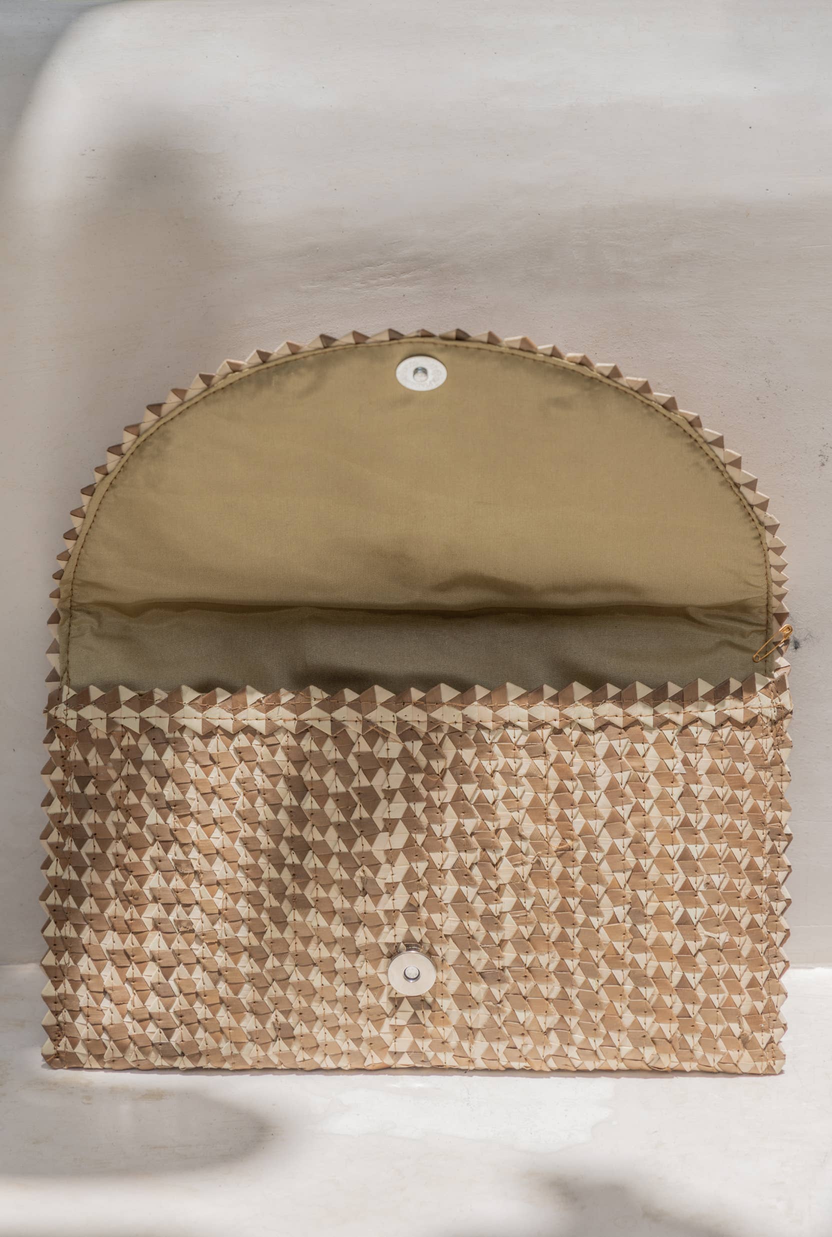 Village Thrive - Wholesale Clutch Bag - Women's - Rattan Clutch in Ombre9