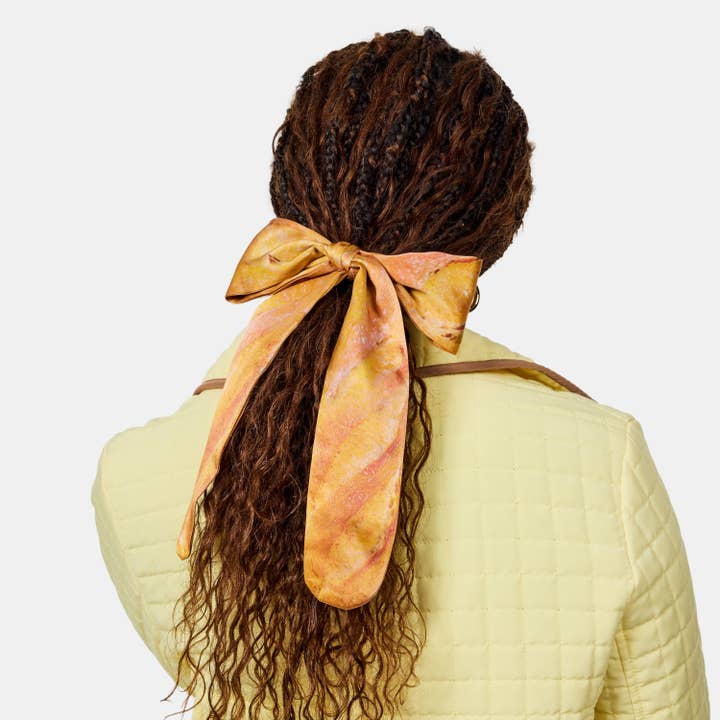 CHUNKS - Wholesale Scrunchie - Women's - Silk Tie Scrunchie in Baguette2