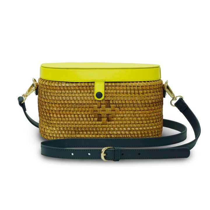 The Obsession Mini-Umhängetasche für den Großhandel von Cincinati Leather Boutique