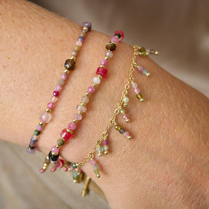 Pulsera Apilable de Cuentas de Oro Zelda y Gema de Turmalina para venta al por mayor de Boho Betty