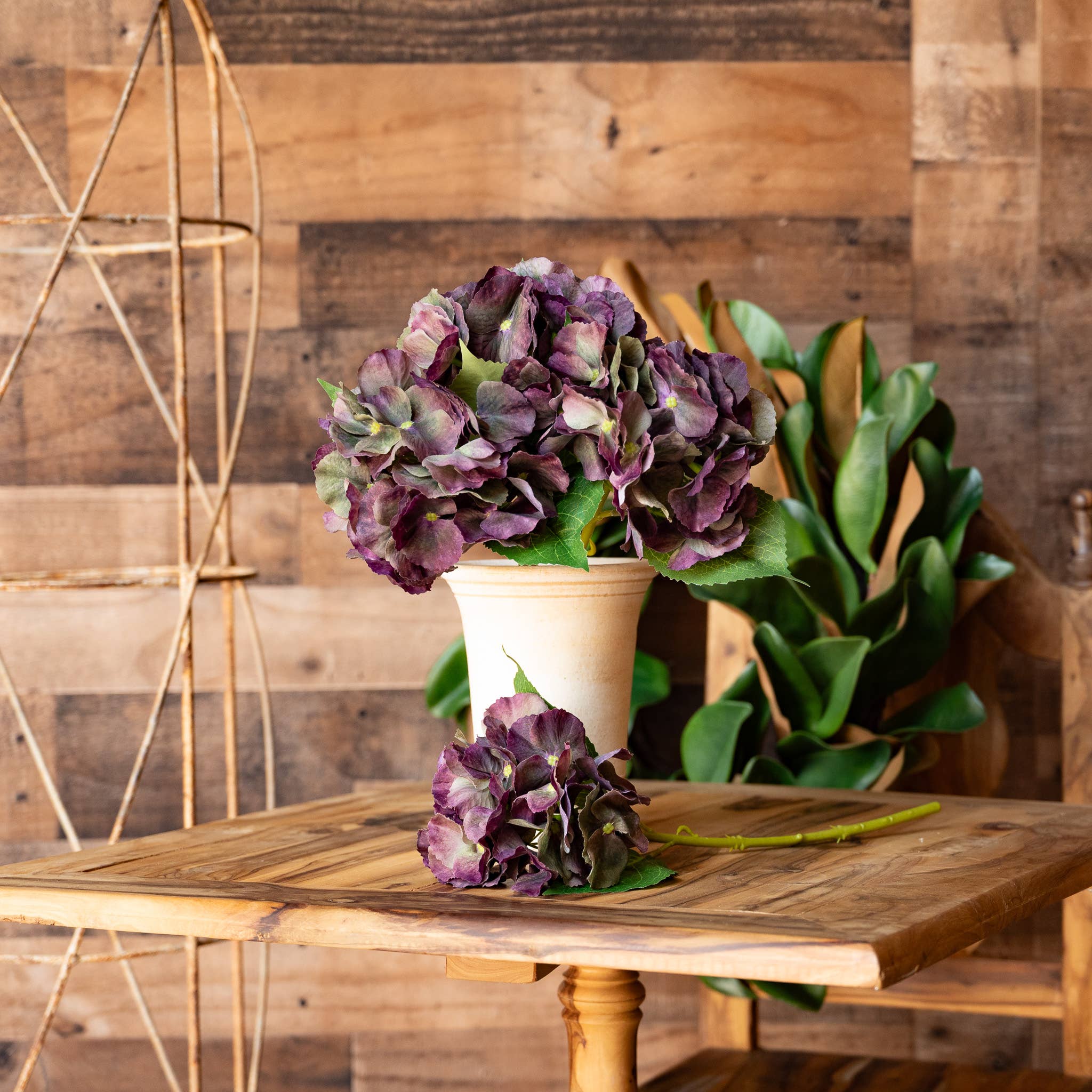 Mills Floral Company – Engroshandel Kunstige blomster – Real Touch Hortensia - 14 Tommer - Antik Bourgogne3