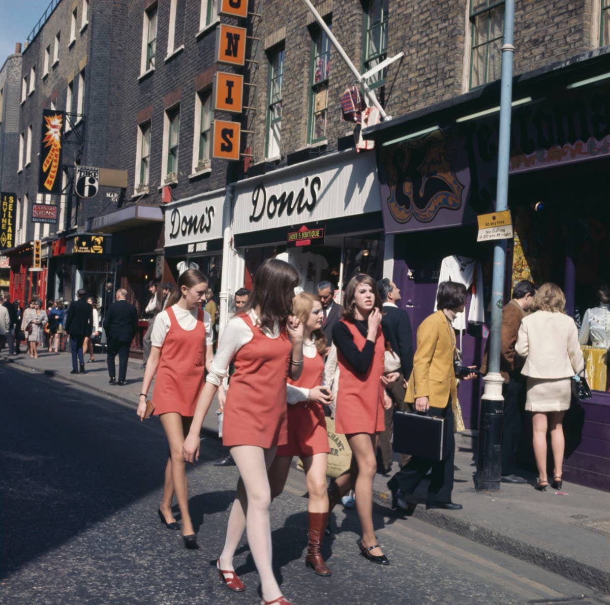 Perisphere & Trylon – wholesale Doll – Kids – London Mod Paper Doll Box Set1