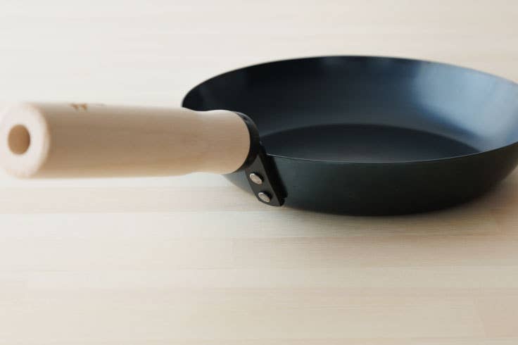 Japacolle — Japan Collections | See Latest News in "About" - Vendita all'ingrosso Stoviglie in ghisa - KAMOSHIKA Padella in ghisa 9