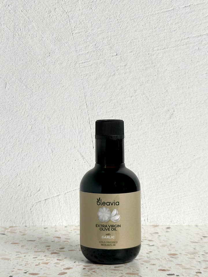 Oleavia Knoflook Geïnfuseerde Extra Vierge Olijfolie 250ml voor wholesale door Coccinella- Mediterranean Heritage