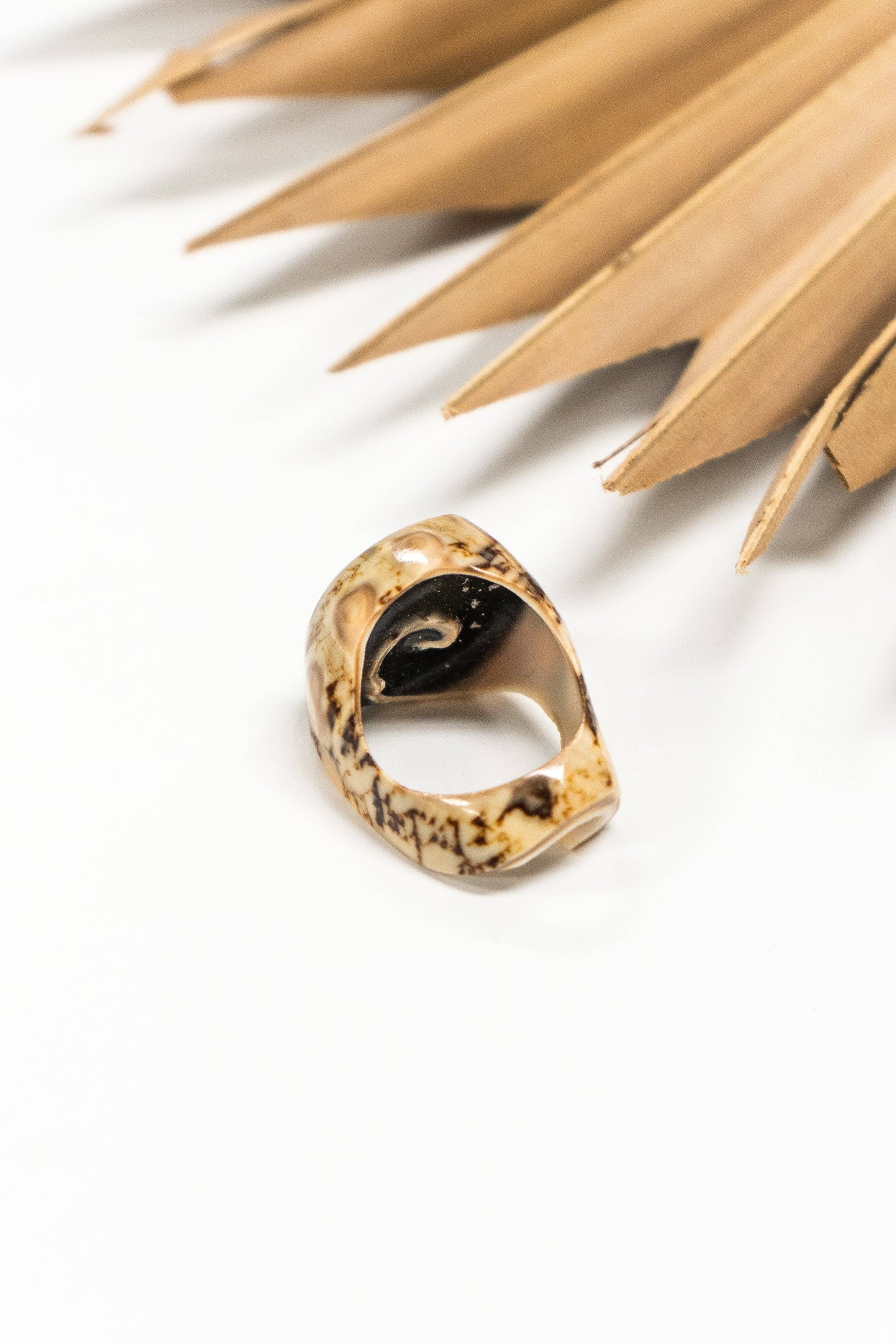 Bali Queen - Wholesale Cocktail/Statement Ring - Bali Shell Rings22