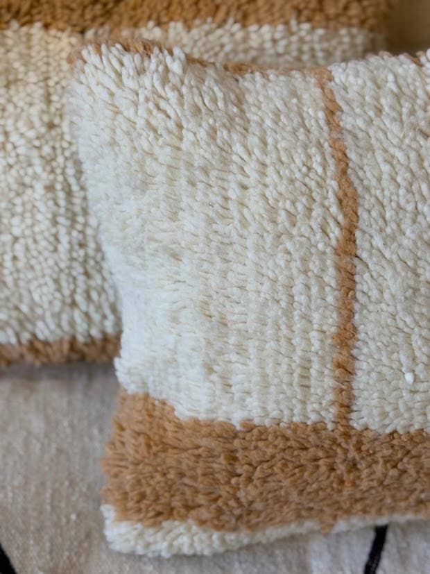 Handmade Boujaad Cushion Pillow, offwhite & Peach, wool for wholesale by NOMAD BY LIV