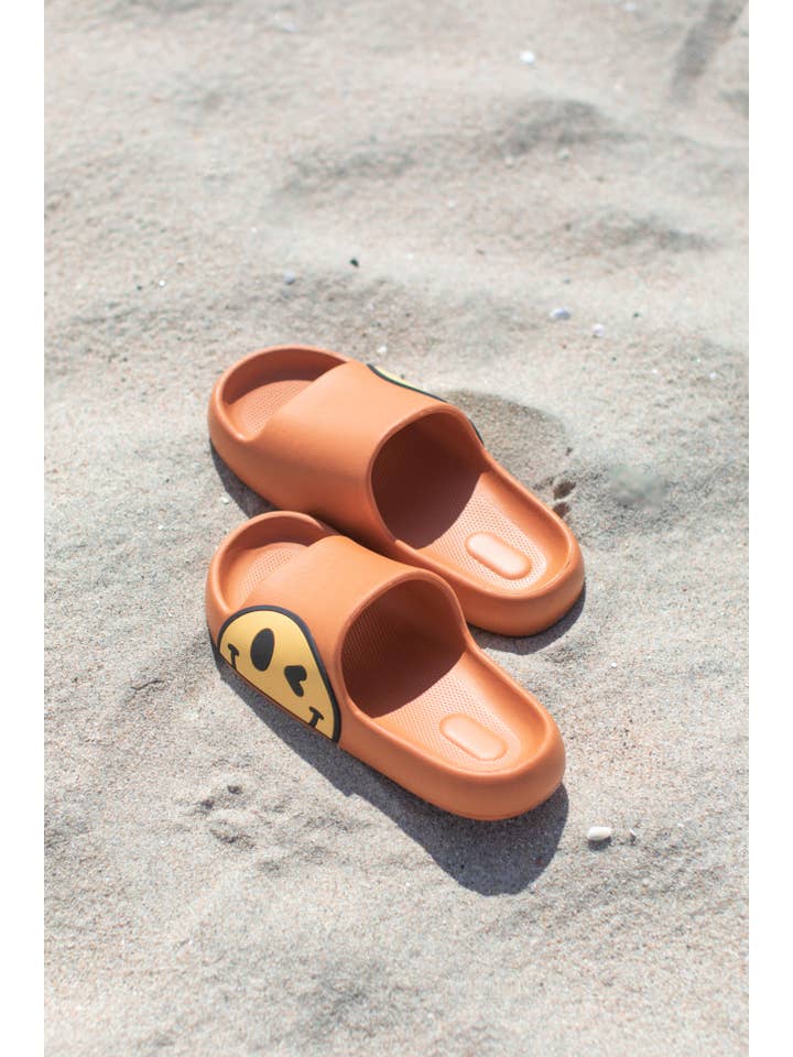 Space 46 Wholesale - Wholesale Slides - Women's - Smiley Happy Face Beach Shower Slippers Sandals Slides4