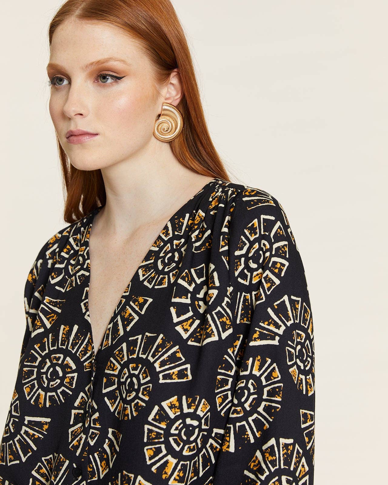 Pepaloves - Wholesale Button Down Shirt - Women's - CAMISA CARACOLAS CON CUELLO DE PICO2