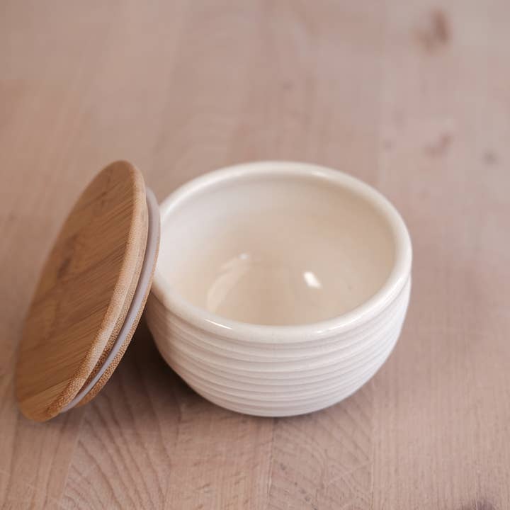 FHAR Studio - Wholesale Salt & Pepper Shaker Set - dune - salt cellar with bamboo lid - handmade porcelain3
